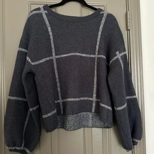Charcoal/ navy cropped sweater!